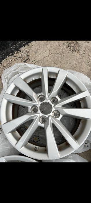 Диски R16 от Камри 70