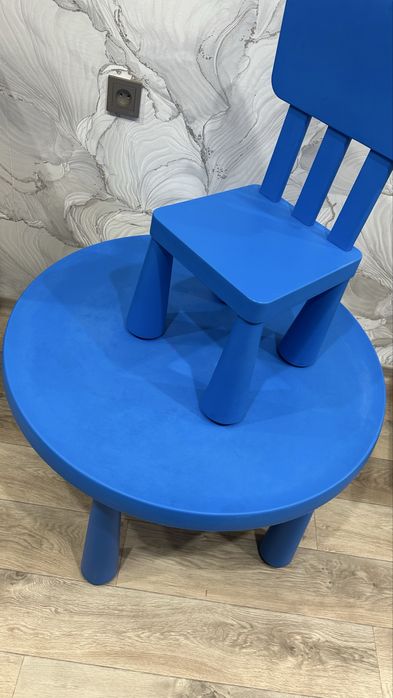 Стол и стул IKEA