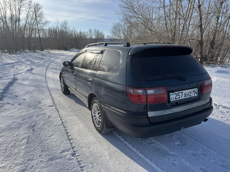 Продам Тойота Калдина