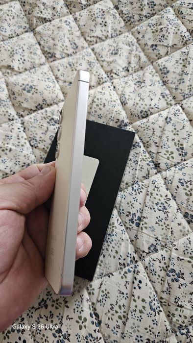 Samsung S24 Cream 128 GB Батерия на 99% Неразличим от Нов
