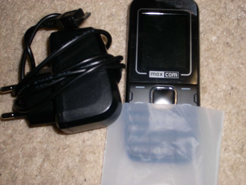 Telefon MaxCom MM135
