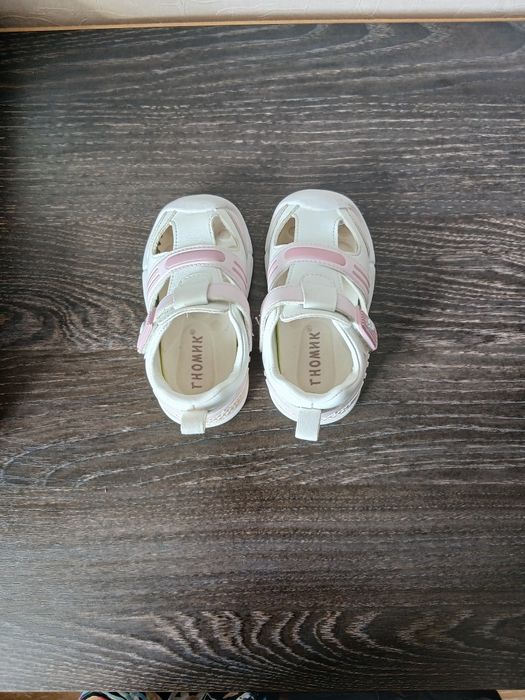 Продам сандали на девочку