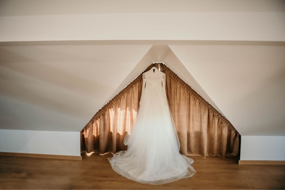 Vand rochie de mireasa