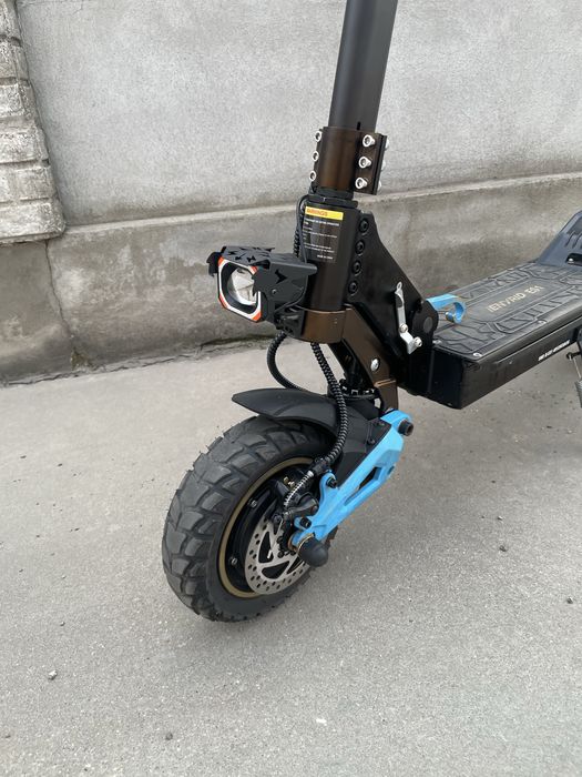 Trotineta IENYRID ES1