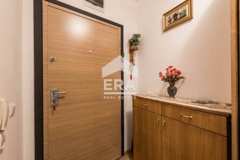 Двустаен, ексклузивен, обзаведен апартамент за продажба, в к-с Бриз Ре