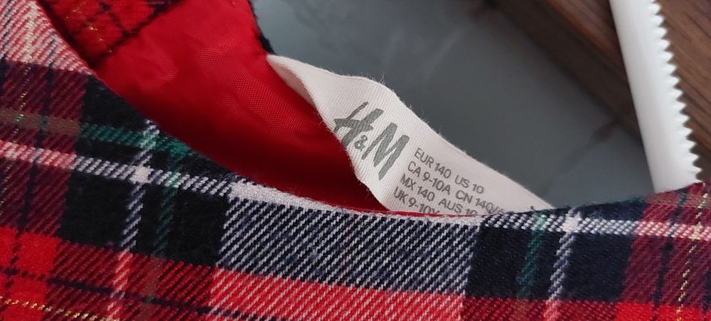 Рокля H&M 140 см