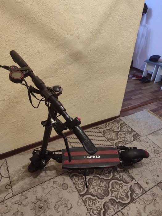 Продам хороший электрический Самокат