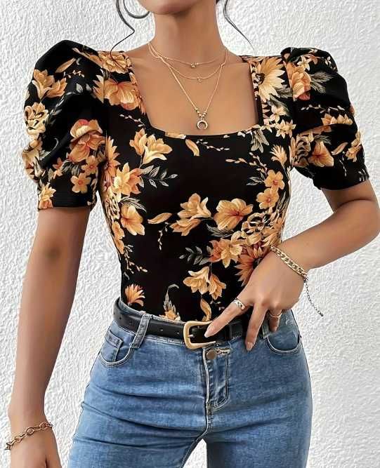 Блуза с квадратно деколте