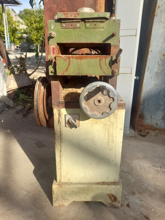 Мебель, эшик ва акфа б/у станоклар сотилади арзон