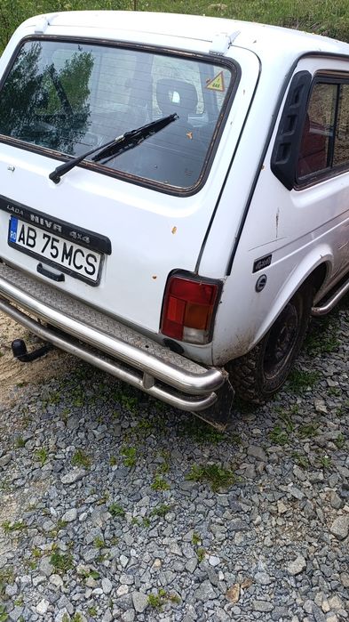 Vând Lada Niva 1,7 an 2005