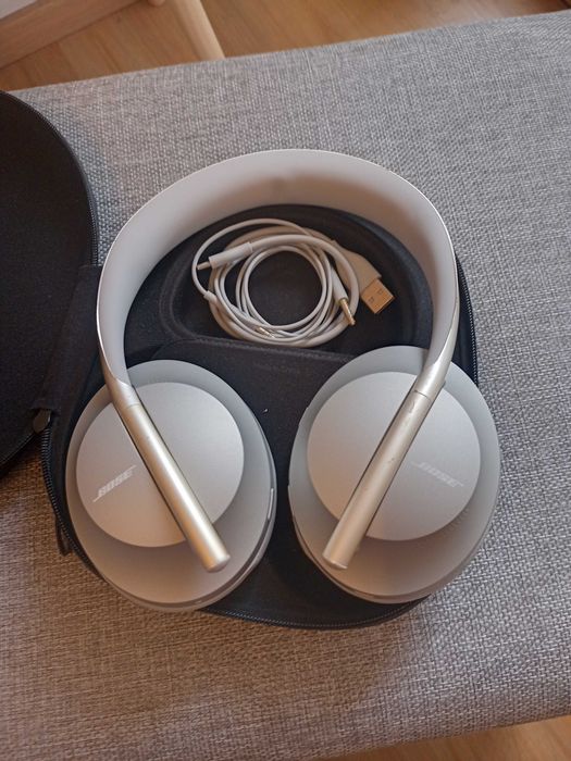 Слушалки Bose Noise Cancelling 700