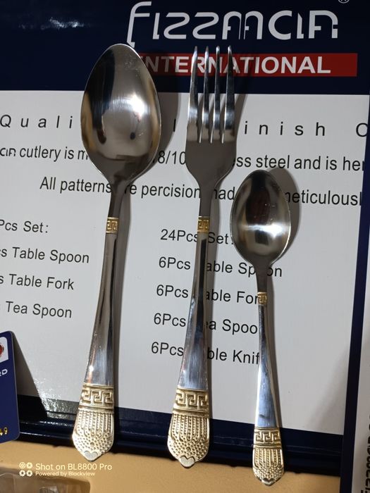 Набор посуды на 6персон.