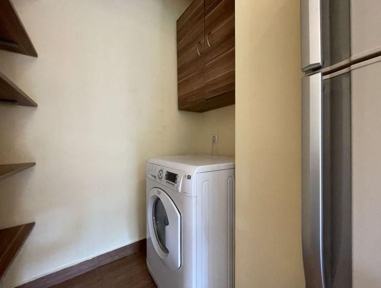 Дава се под наем Тристаен апартамент в Варна, Център - 91 кв.м за 648.21 € - Снимка #7