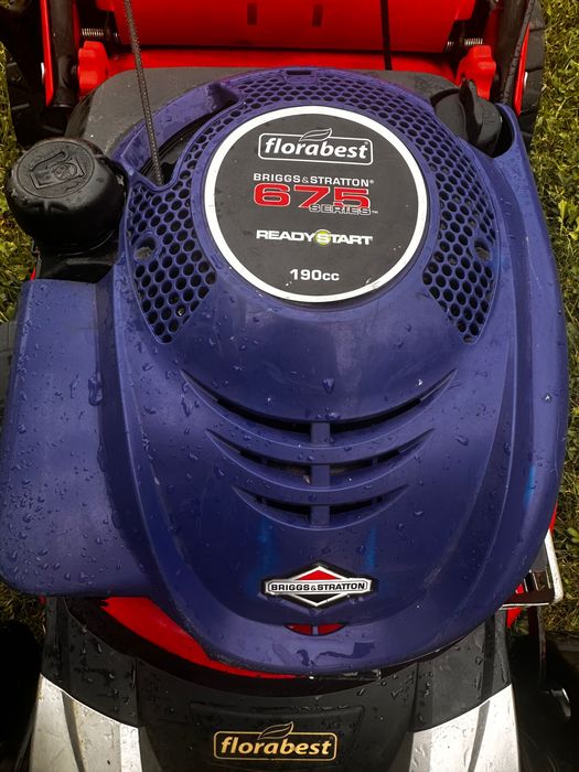 Masina tuns iarba BRIGGS & STRATTON