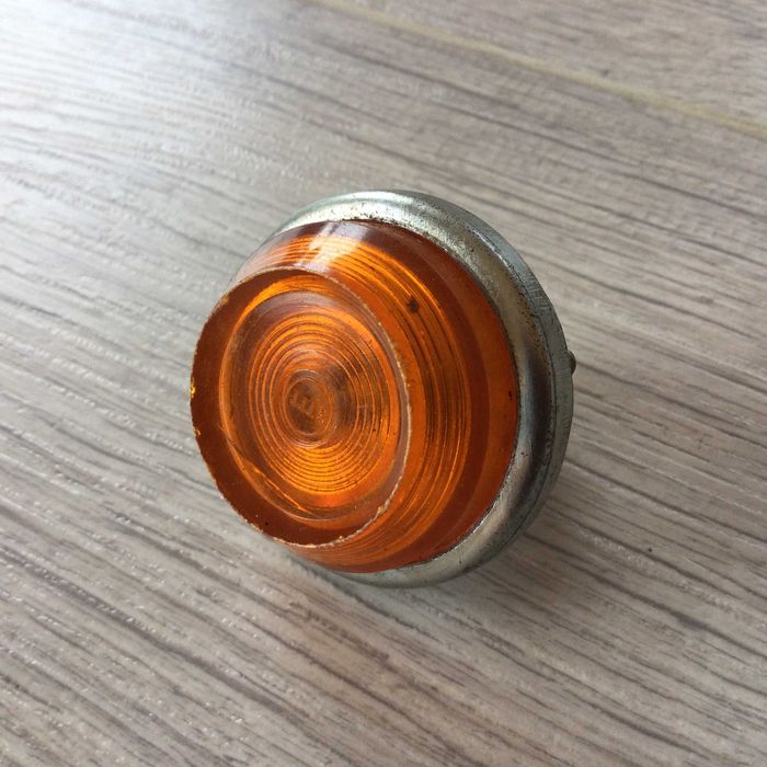 НОВ оригинален руски страничен мигач за калник за Жигули / Лада / ВАЗ