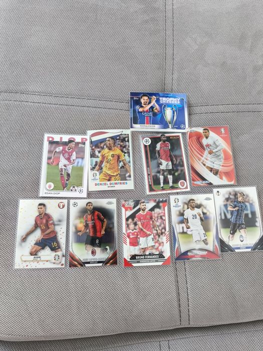 Футболни картички на Topps, Panini