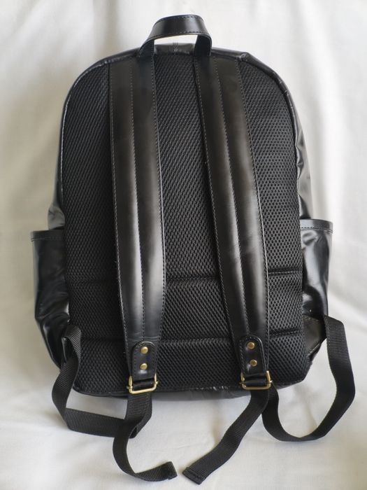 Голяма раница естествена кожа