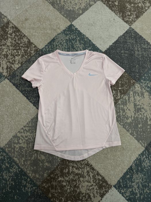 Дамска тениска Nike