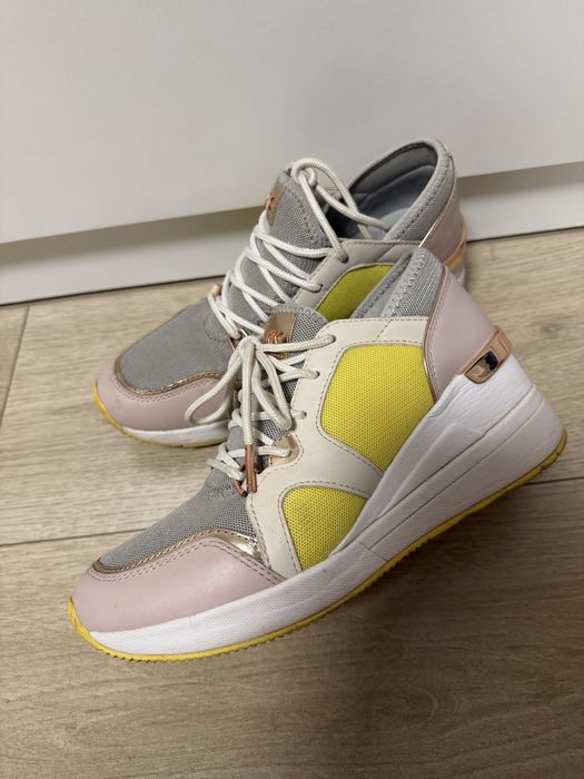 Дамски маратонки Michael Kora