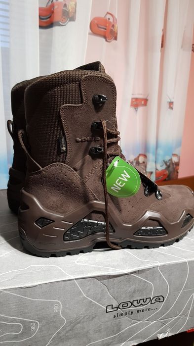 Ловни и тактически обувки Lowa
