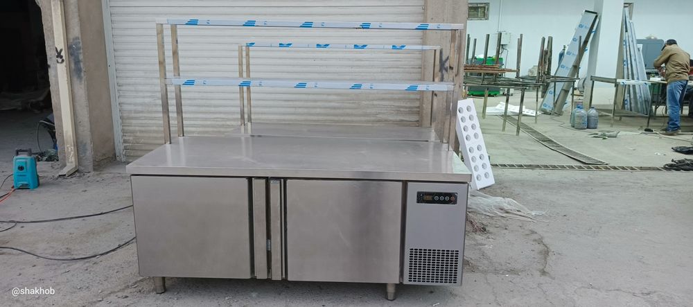 Стол и стеллаж из нержавеющей стали под заказ