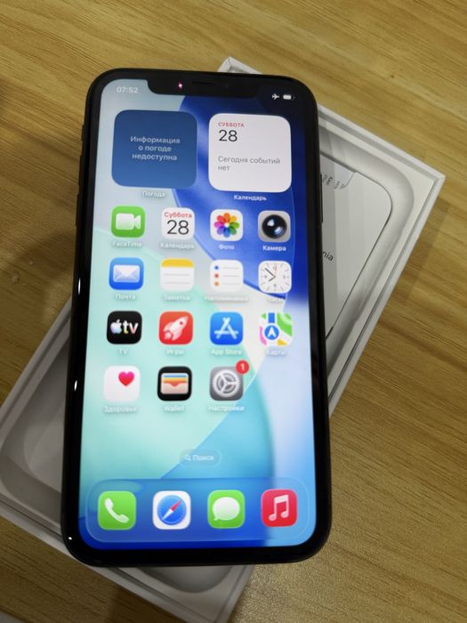 Продам iPhone 11, 64 ГБ