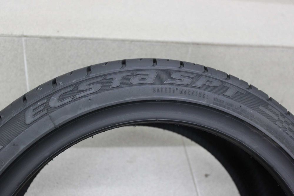 215/40-16 Kumho летни гуми