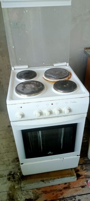 Продам плиту на кухню