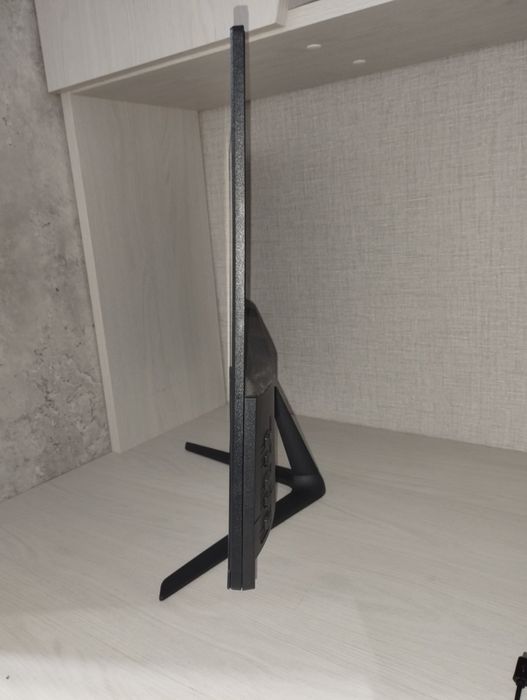 Монитор 24 100 Герц