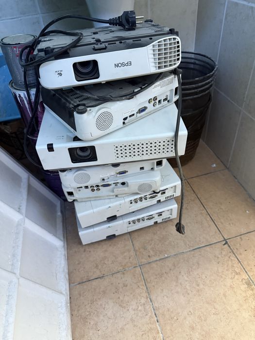 Proektorlar! Lampasi kuygan! 550 ming dan