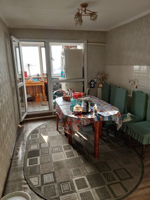 Продам квартиру 4 комнатную