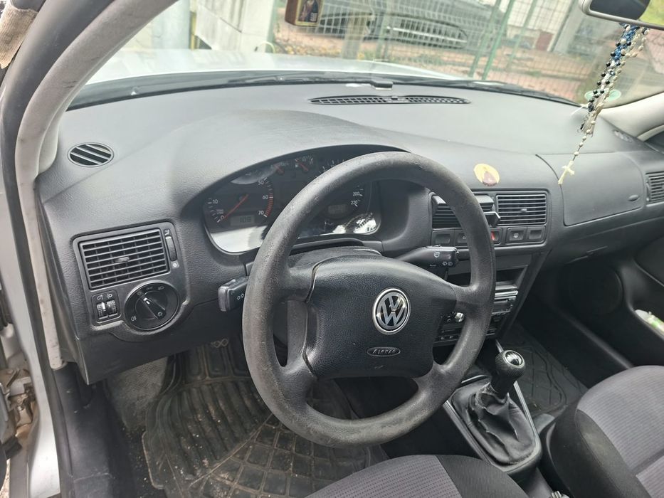 VOLKSWAGEN Golf 2002 — imagine 3