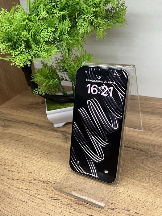 Продам iPhone 15 Pro