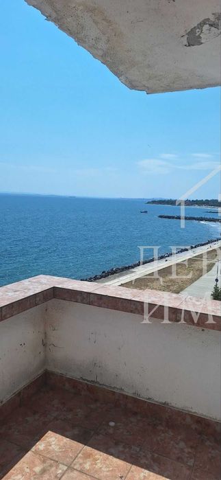 Фронтална Морска Гледка