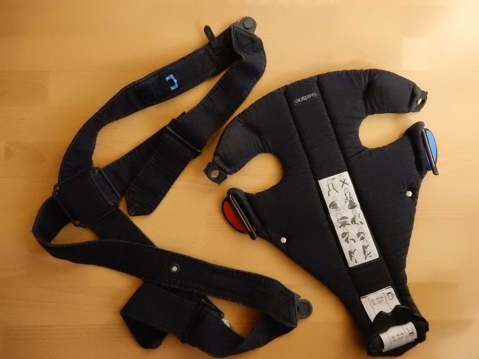 Marsupiu/port bebe BabyBjorn Made in Sweden; multiple reglaje.