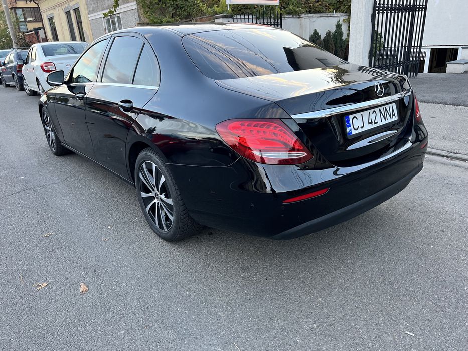 Vand Mercedes E-class 2018/12- starea masini impecabila