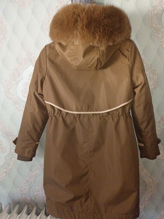 Продам парку не дорогооо