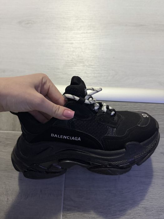 Balenciaga triple S