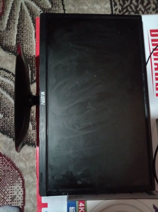 Televizor sotiladi 24 dioganalli