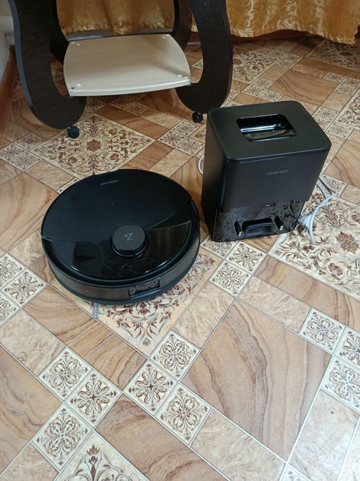 Робот пылесос продам