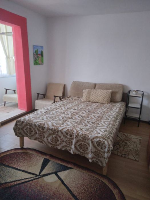 Inchiriez apartament cu o camera