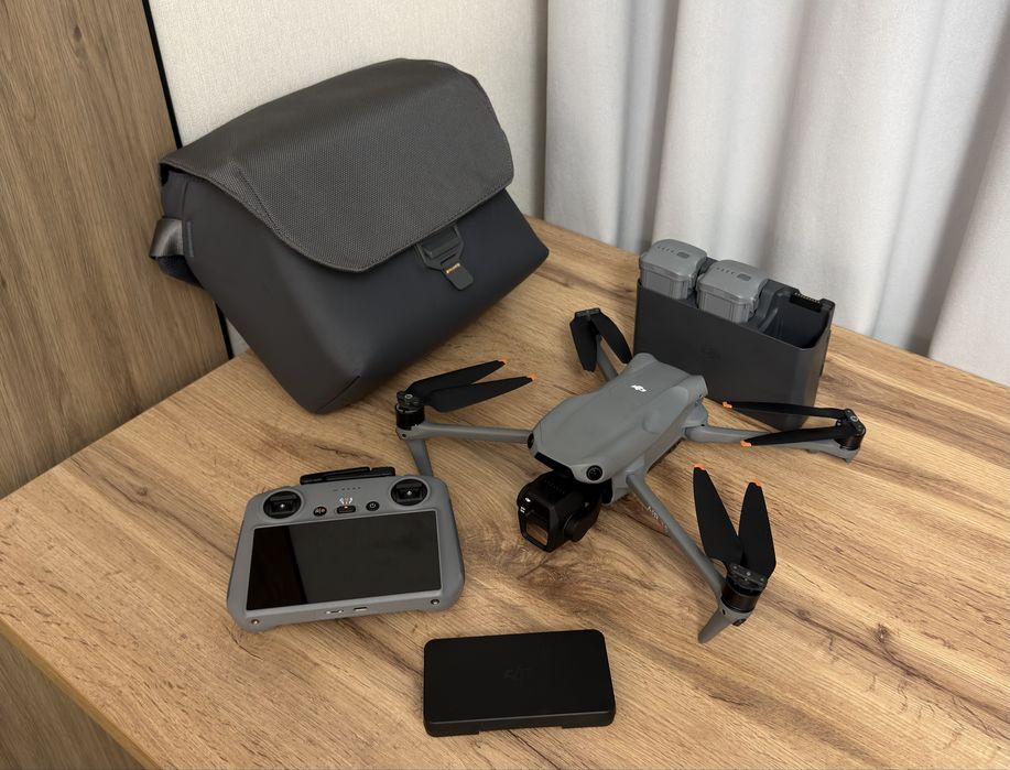 Продаю дрон DJI Air 3S Fly More Combo