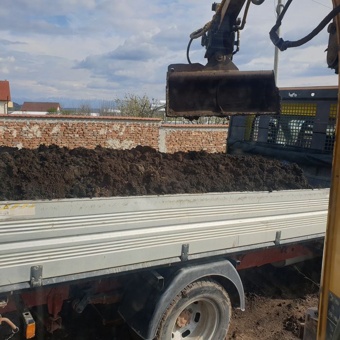 Pamant negru vegetal gradina gazon transport nisip pietris gunoi de gr