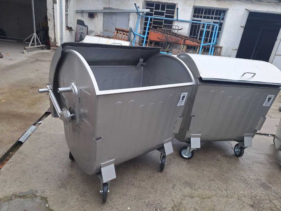 Мусорный бак 1100л Металичски