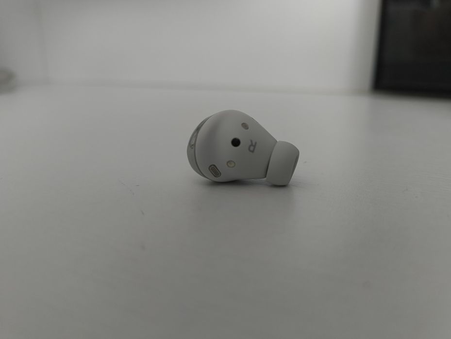 Buds pro  синий цвет