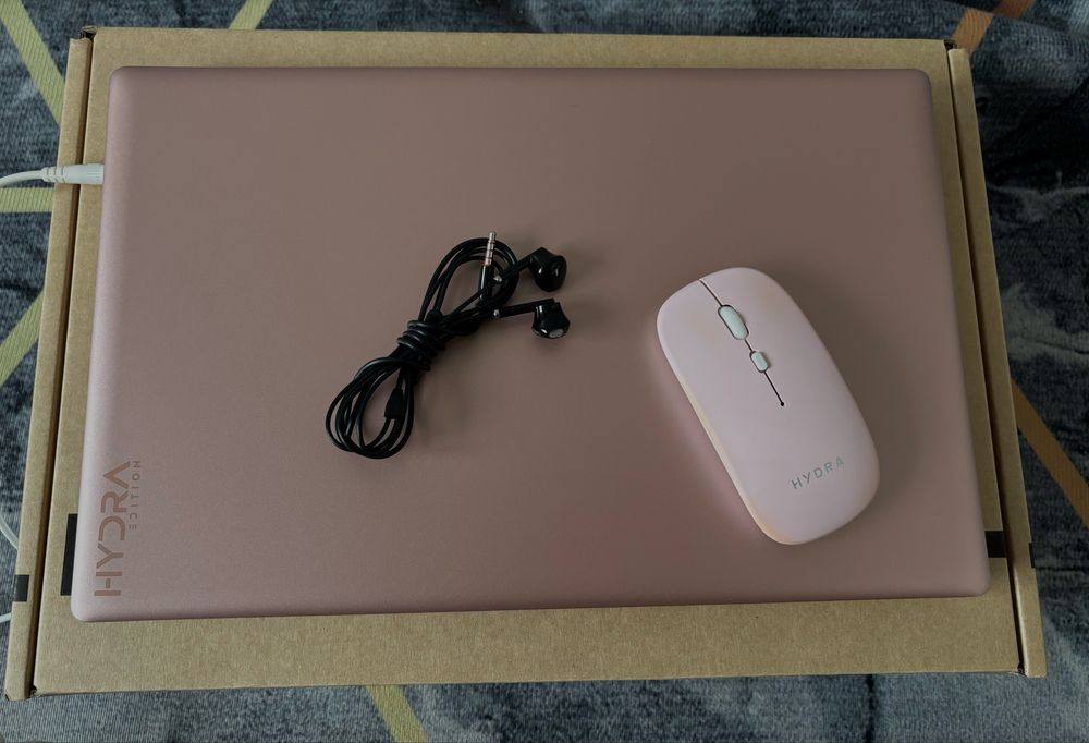 ноутбук розовый hydra