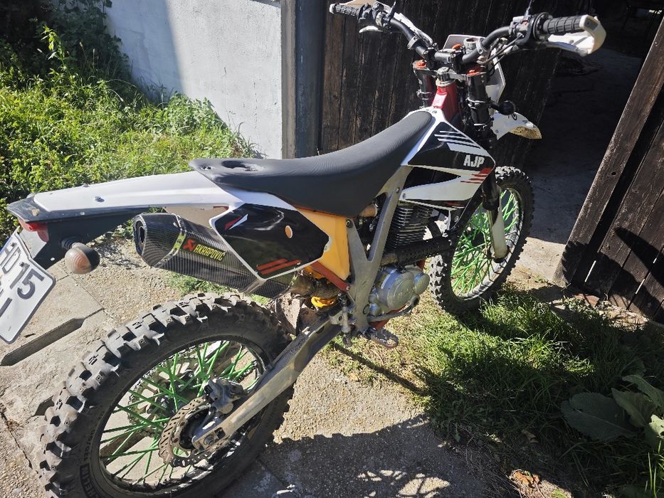 Enduro AJP 240 PR4 (nu KTM, Honda,Yamaha, Kawasaki,etc)