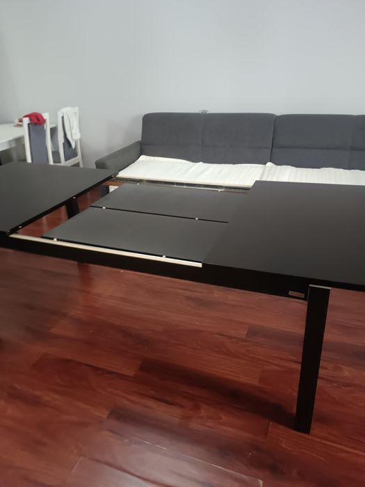 Стол для гостиной