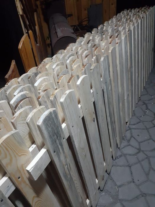 штакет из дерева