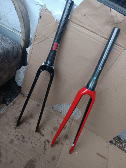Furci carbon cursieră